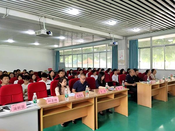 2025江西跨境电子商务发展交流会召开 探索行业发展新趋势(图1) 2025江西跨境电子商务发展交流会召开 探索行业发展新趋势