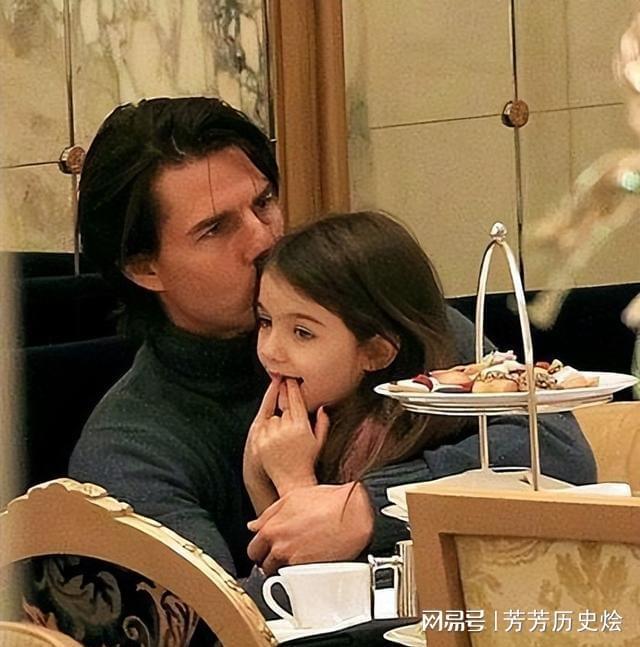 阿汤哥的女儿:身高超17米越长越像父亲穿衣风格和母亲一样(图9)