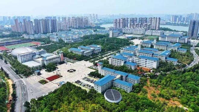 67户人家凭什么狂赚30亿?又一个华西村诞生家家别墅人人持股(图9)